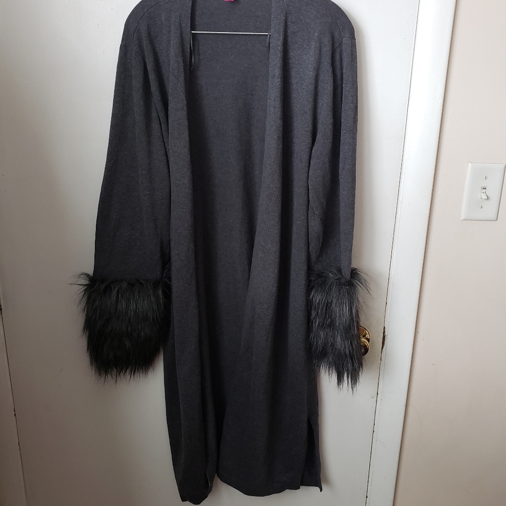 Vince Camuto sweater
